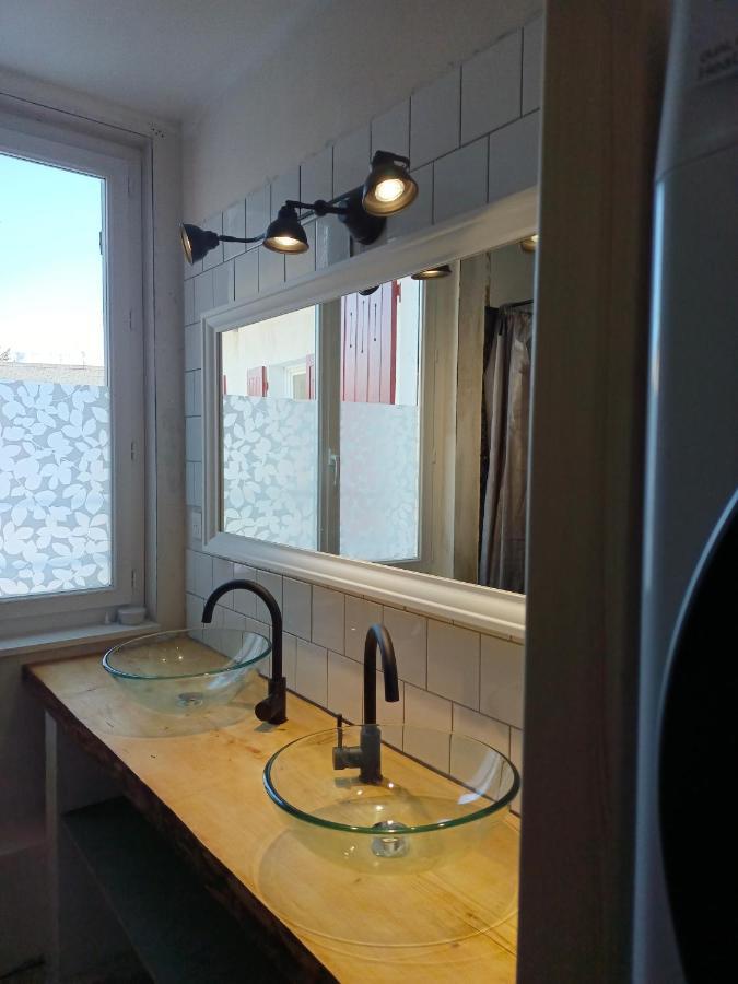 Gite Redrooster Home - 160M2, 4 Ch, 2 Sdb, Fibre, Parking, Sauna, Bain A Remous Theys エクステリア 写真