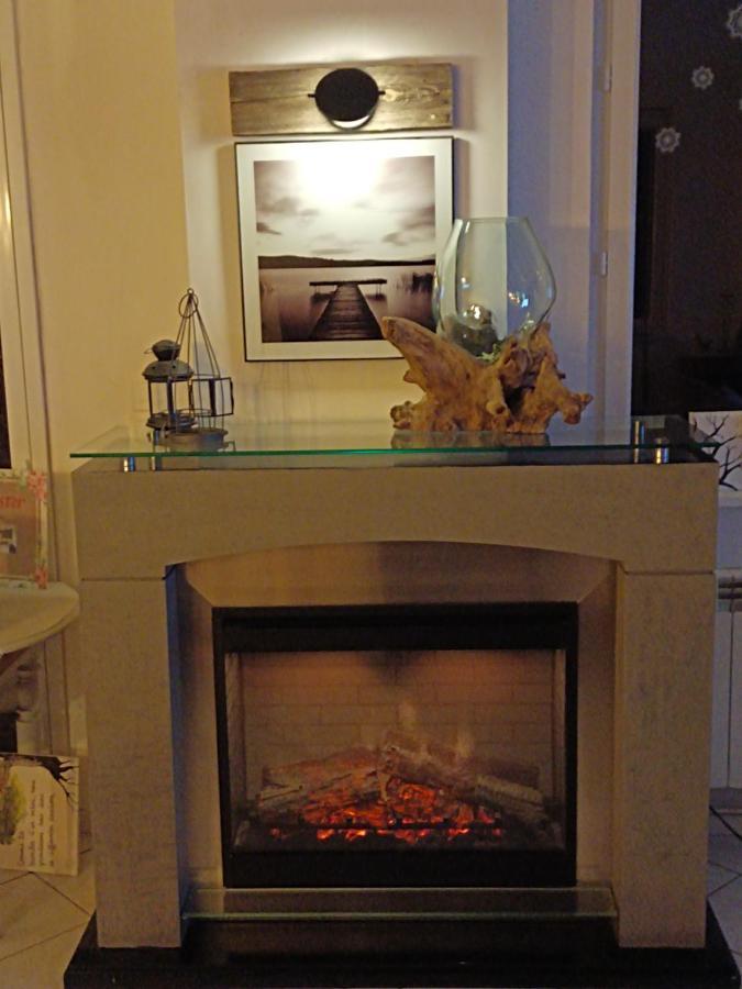 Gite Redrooster Home - 160M2, 4 Ch, 2 Sdb, Fibre, Parking, Sauna, Bain A Remous Theys エクステリア 写真